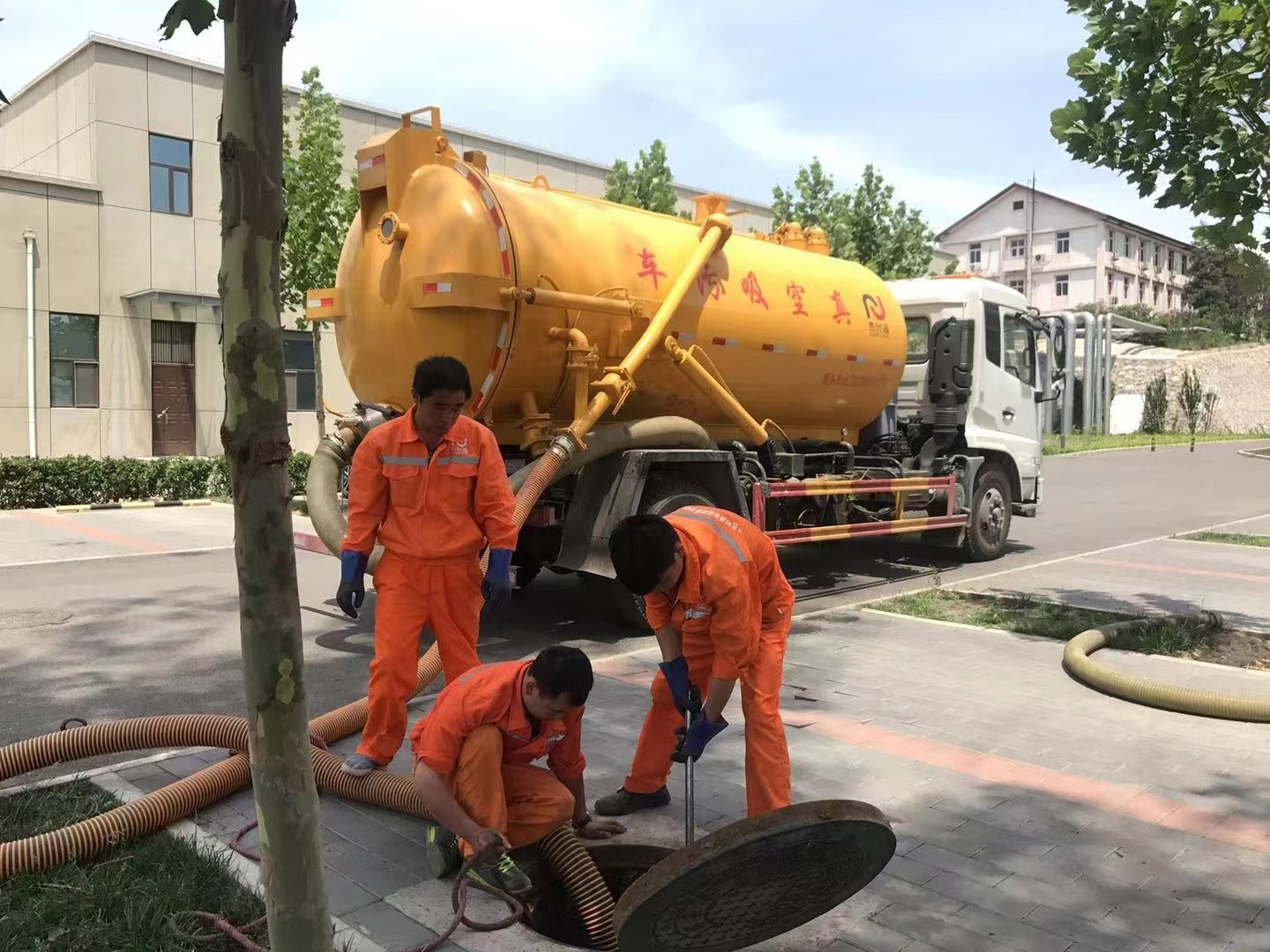 宣州化粪池清理与5-8吨吸粪车施工效率分析